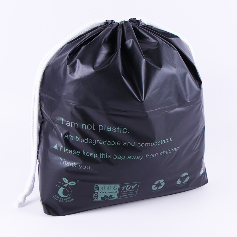 Augstas kvalitātes pielāgota logotipa bioloģiski noārdāmi apģērba maisiņi ar aukliņām (5)
