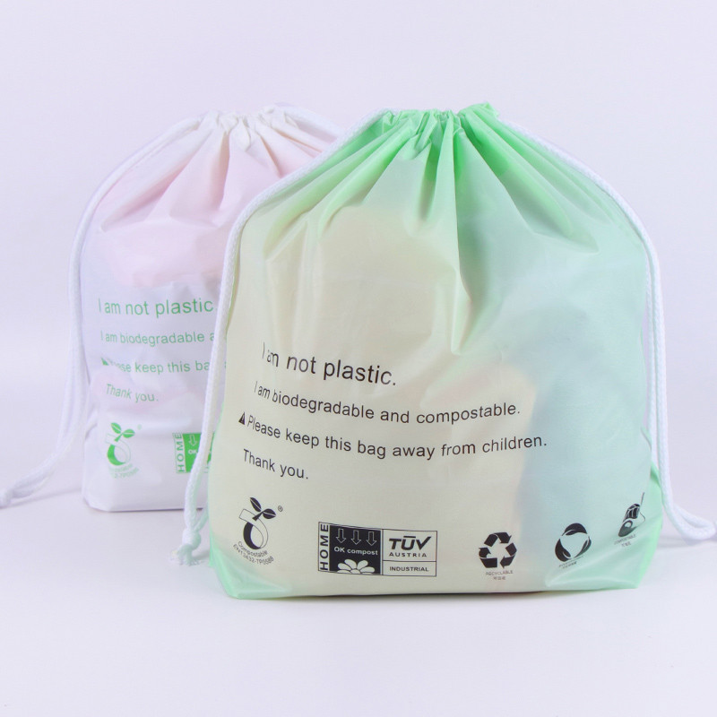 sacchetti compostabili cun cordon per vestiti cù logo personalizzatu (4)